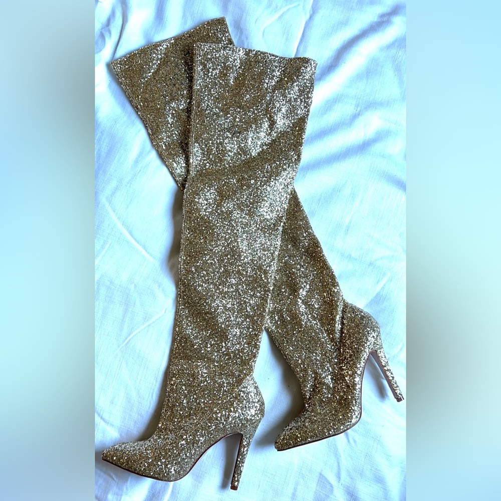 Brand New, thigh high, gold glitter stiletto boots. Size 7